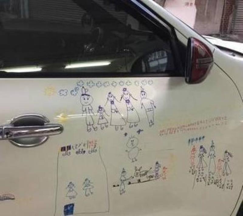 Разрисовала соседское авто: В Китае случилась очень трогательная история / http://auto.eastday.com