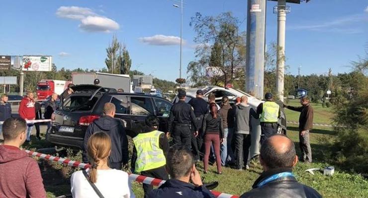 В Киеве Volkswagen "на бляхах" влетел в бок Fiat: Погиб пассажир