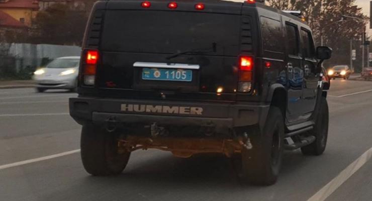 На службе у полиции Украины появился роскошный Hummer H2