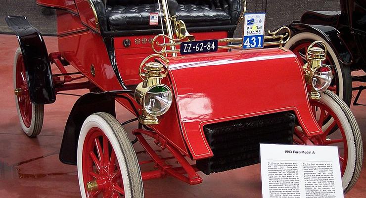 Ferrari, Ford, Audi и другие: ТОП-5 первых автомобилей легендарных марок