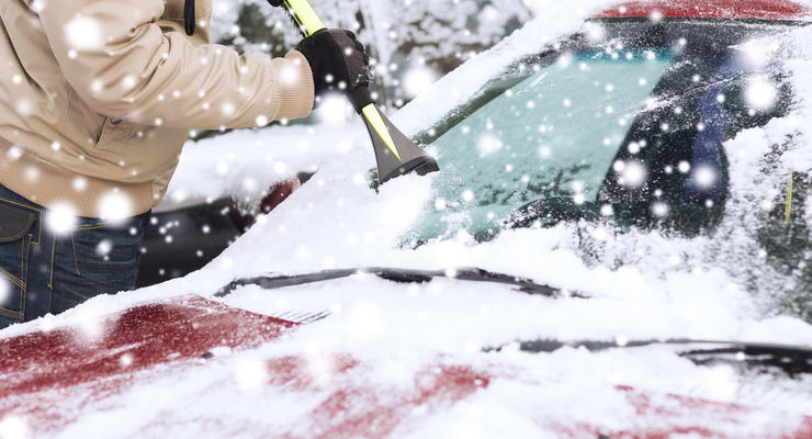 Повреждение кузова и стекол зимой: Как защитить авто от снега и льда