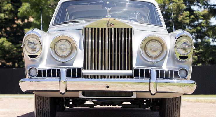 Rolls-Royce построил авто по дизайну богатого клиента: Получилось смешно