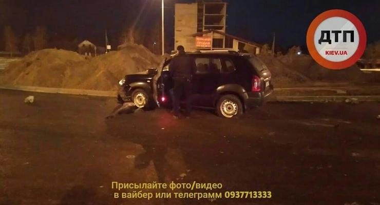 Пьяное ДТП в Киеве: Виновники остались спать в разбитом авто