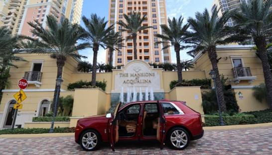 Без шуток: Как получить кроссовер Rolls-Royce и суперкар Lamborghini в подарок