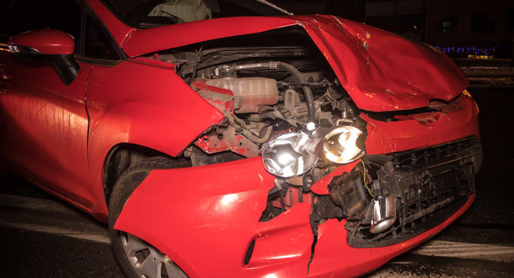 Превысил норму в 4 раза: В Киеве пьяный водитель разбил чужое авто