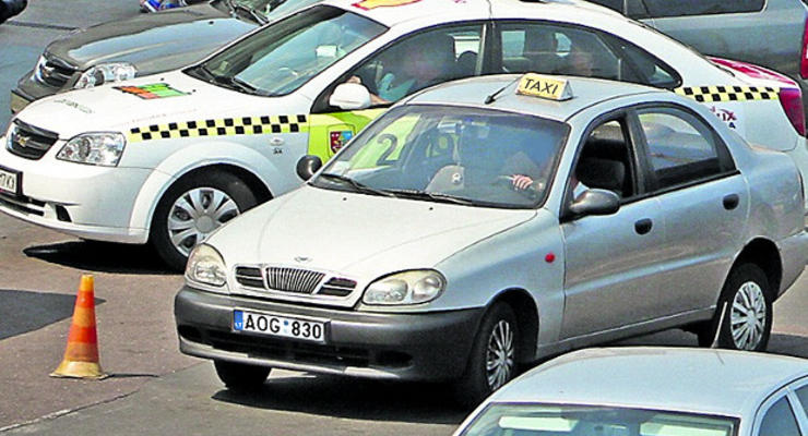 В украинском такси хотят официально отказаться от "евроблях"