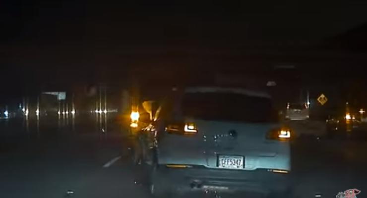 Автопилот Tesla спас водителя от неизбежной аварии - появилось видео