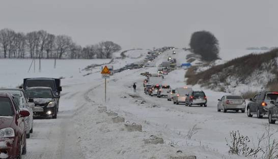 Почти по всей Украине замело снегом трассы - Укравтодор