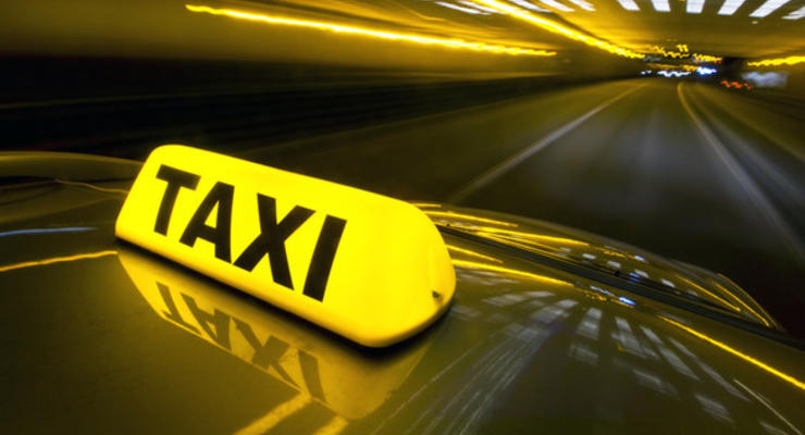 Стало известно, сколько заработали таксисты в Киеве в новогоднюю ночь