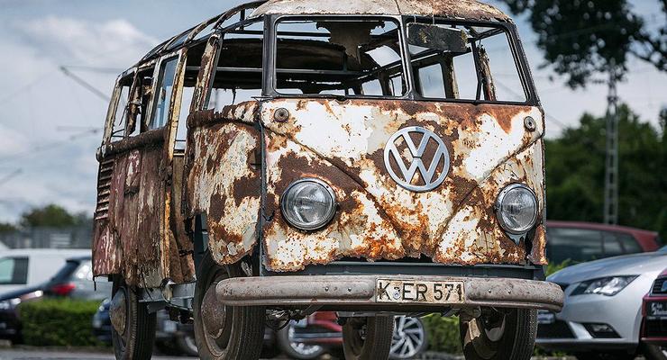 Купленный на запчасти ржавый VW Transporter оказался настоящим сокровищем