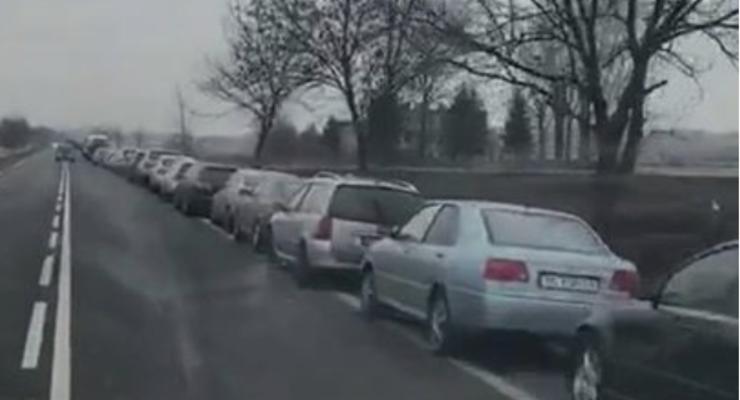 "Двухдневную" очередь евроблях на границе Украины показали на видео