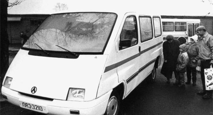 Неизвестные прототипы украинских микроавтобусов ЗАЗ и ЛАЗ показали на фото