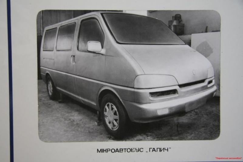 Неизвестные прототипы украинских микроавтобусов ЗАЗ и ЛАЗ показали на фото / autocentre.ua