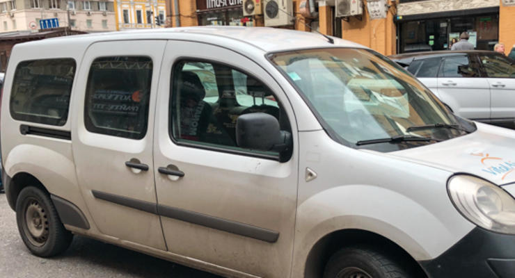 Отказался платить: В Киеве водитель такси душил мужчину ремнем безопасности