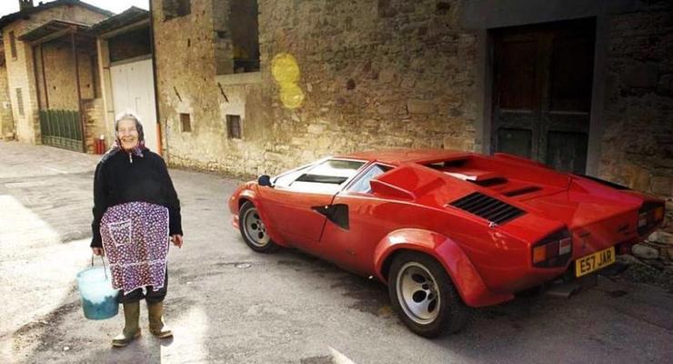 У пенсионерки из Украины нашли суперкар Lamborghini Countach - СМИ