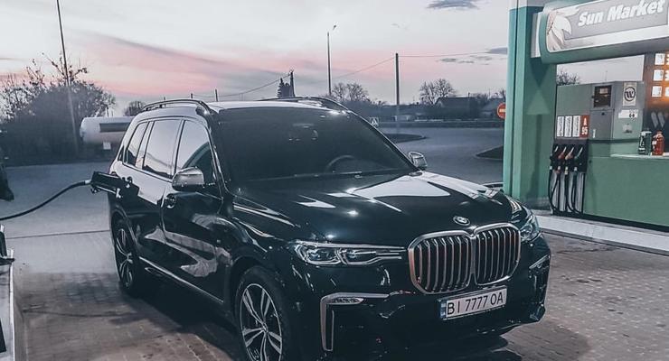 Тот самый новый кроссовер BMW X7 с "большими ноздрями" уже засняли в Киеве