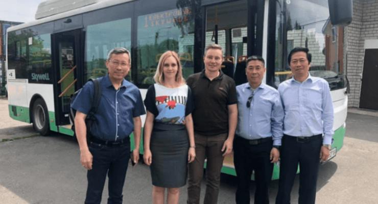 В Украине начнут серийно выпускать городские электроавтобусы Skywell
