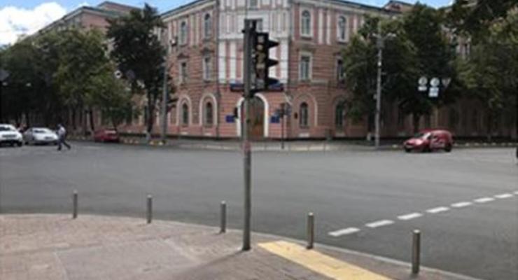 Пешеходные переходы в Украине защитят с помощью специальных столбиков