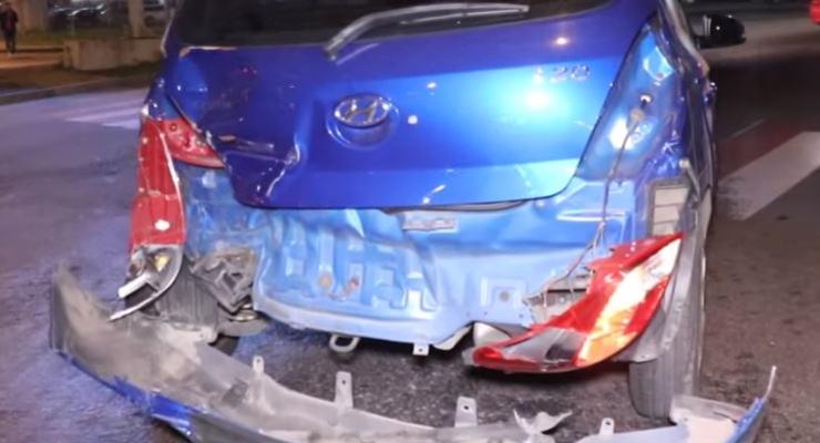 В Киеве в жестком столкновении Audi и Hyundai пострадал ребенок