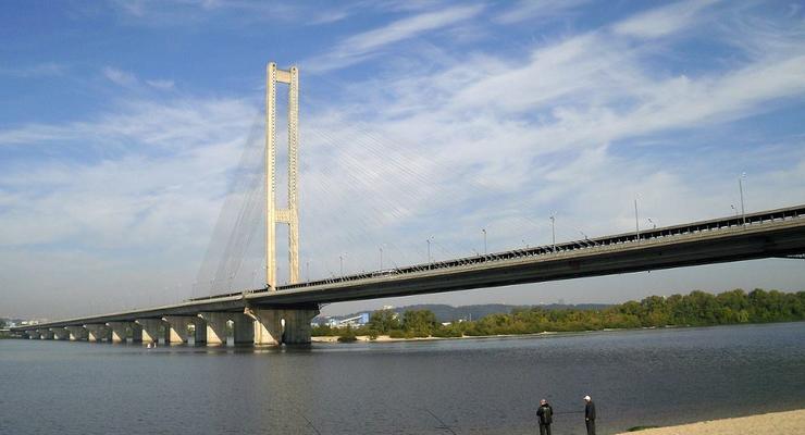 В Киеве могут надолго перекрыть Южный мост