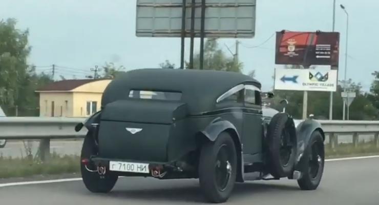 Под Киевом засветился культовый ретрокар Bentley 30-х годов