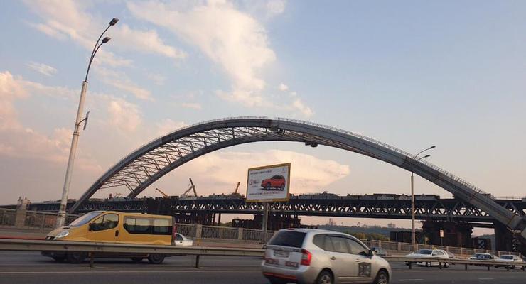 На Подольском мосту окончательно демонтировали временные опоры - как он выглядит