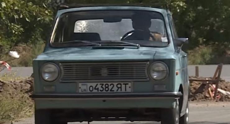Украинский мастер сам собрал себе автомобиль и ездит на нем уже 20 лет
