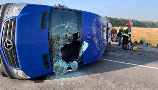 Жуткое смертельно ДТП с маршруткой и фурой - появилось видео из салона автобуса