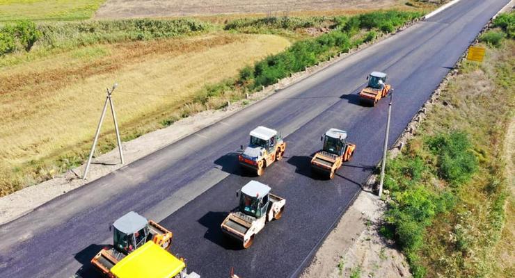 Кабмин запланировал за 5 лет отремонтировать все основные дороги в Украине