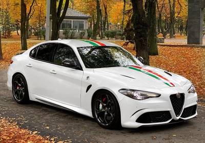 В Днепре засняли редчайший Alfa Romeo с мотором Ferrari