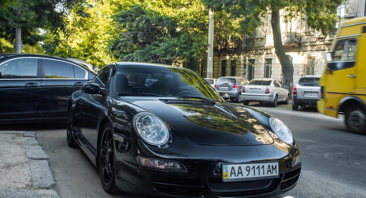 В Одессе засветился крутейший тюннинованный Porsche 911Gemballa
