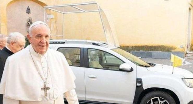 Неожиданный выбор: Папа Римский получил папамобиль Dacia Duster