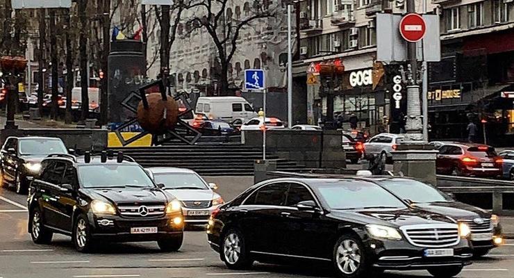 Леонид Кучма обзавелся новым крутым авто - фото кортежа