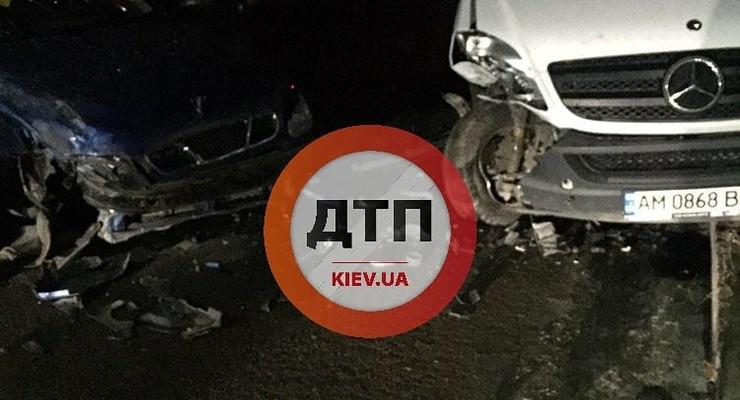 В Житомирской области пьяный водитель устроил ДТП и бросил машину с ребенком и женой