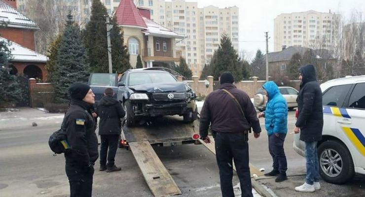 В Киевской области полицейского избили во время оформления "пьяного" ДТП