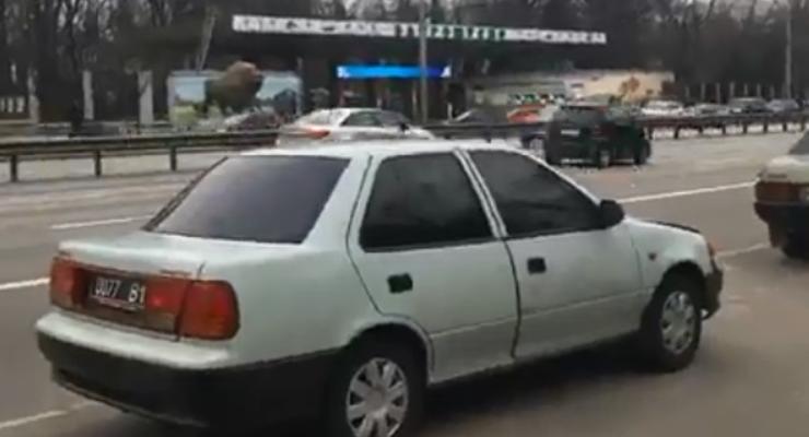 ДТП возле зоопарка в Киеве: "Военный" Suzuki врезалась в Hyundai