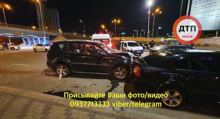 Трагическое ДТП: в Киеве потерявший сознание водитель протаранил 5 автомобилей