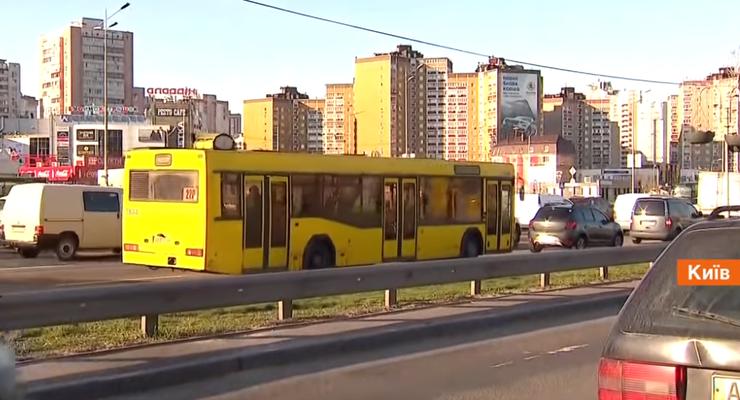 В Киеве появился специальный автобусный маршрут для медицинских работников
