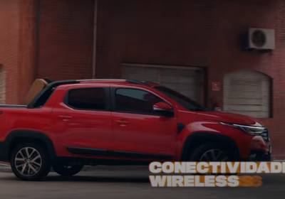 Новинку от Fiat прорекламировал сам "Элвис Пресли"