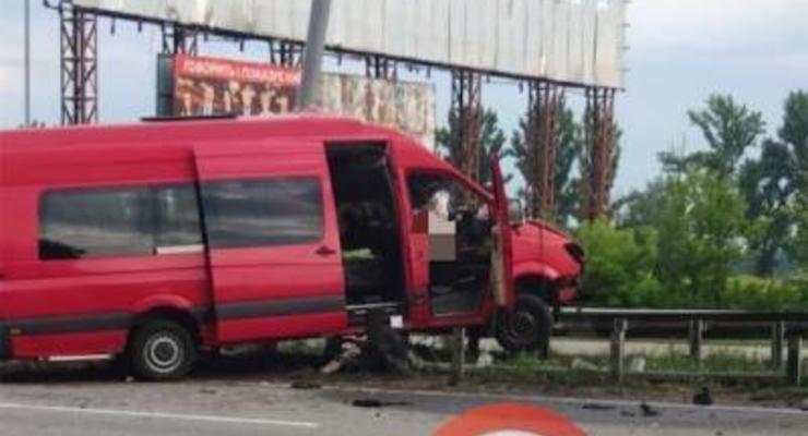 В Киеве поймали таксиста-беспредельщика, а в пригороде погиб водитель буса: Сводка