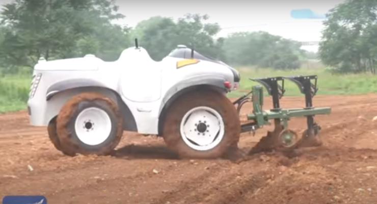 Чудо-трактор из КНР показали на видео