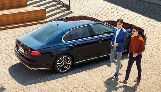 Volkswagen воскресил свой самый роскошный седан: что из этого вышло