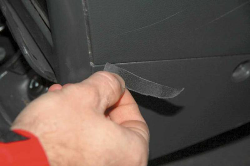 Как убрать царапины в салоне авто: 4 действенных способа / Autocentre,ua