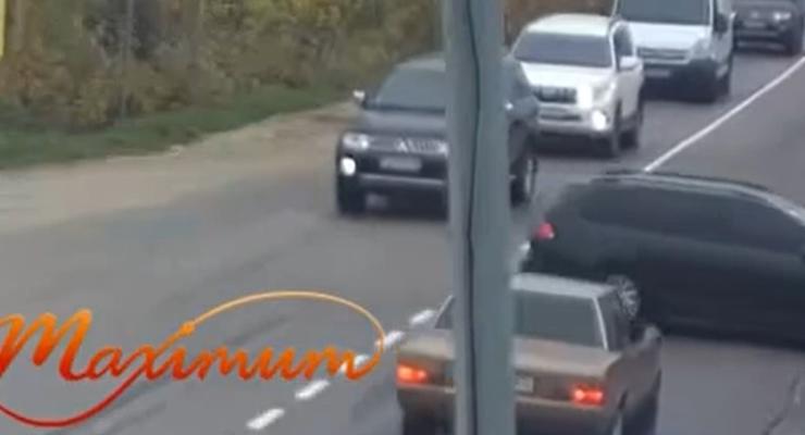 Серьезные ДТП на перекрестках в Киеве и области: видео подборка