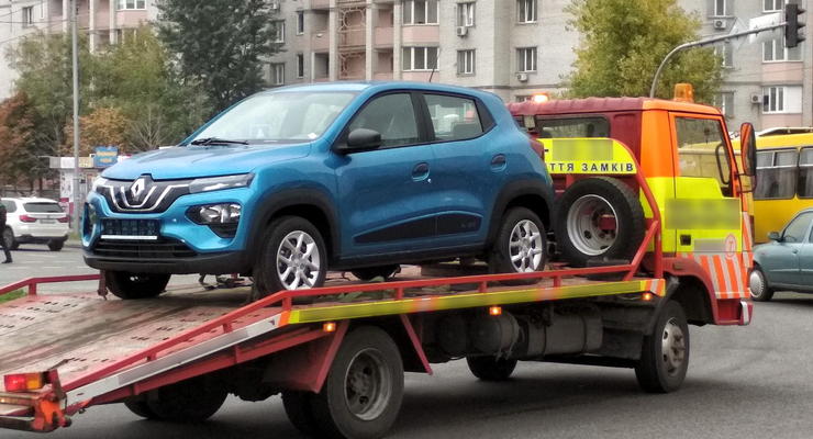 В Киеве заметили Renault на электротяге за 9000 долларов: фото