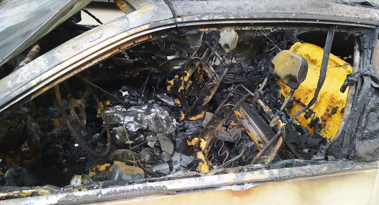 Российская самодельная Tesla полностью сгорела: видео