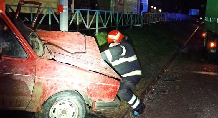 Смертельная авария в Хмельницкой области: фура раздавила Volkswagen