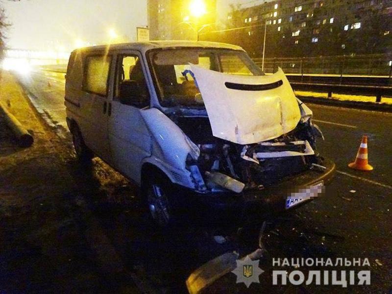 В Киеве охранник угнал автомобиль с предприятия и попал в ДТП: фото / Национальная полиция