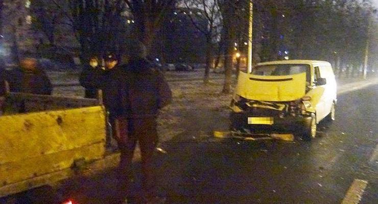 В Киеве охранник угнал автомобиль с предприятия и попал в ДТП: фото