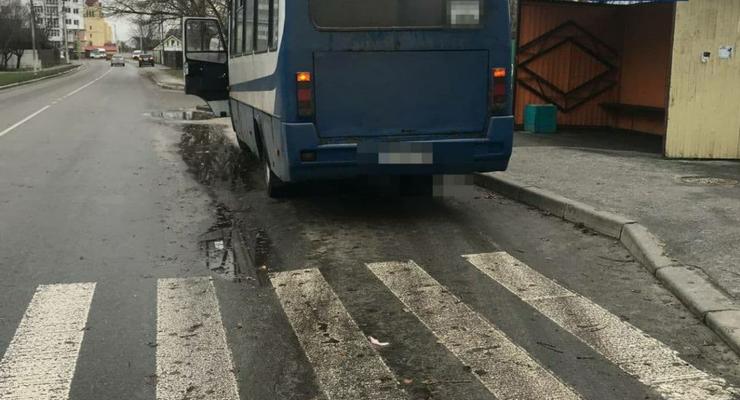 В Борисполе маршрутка сбила ребенка: водитель скрылся с места ДТП